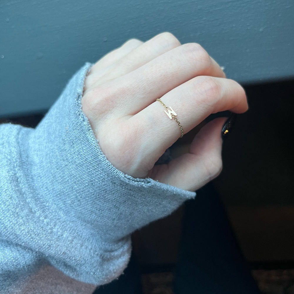KELLY BELLO mini mini letter chain ring